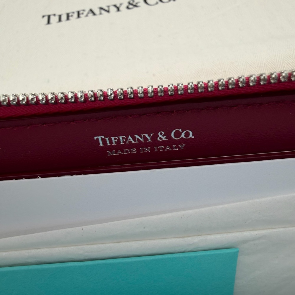 Tiffany & Co. New red black ombré leather L zip wallet - Picture 9 of 12